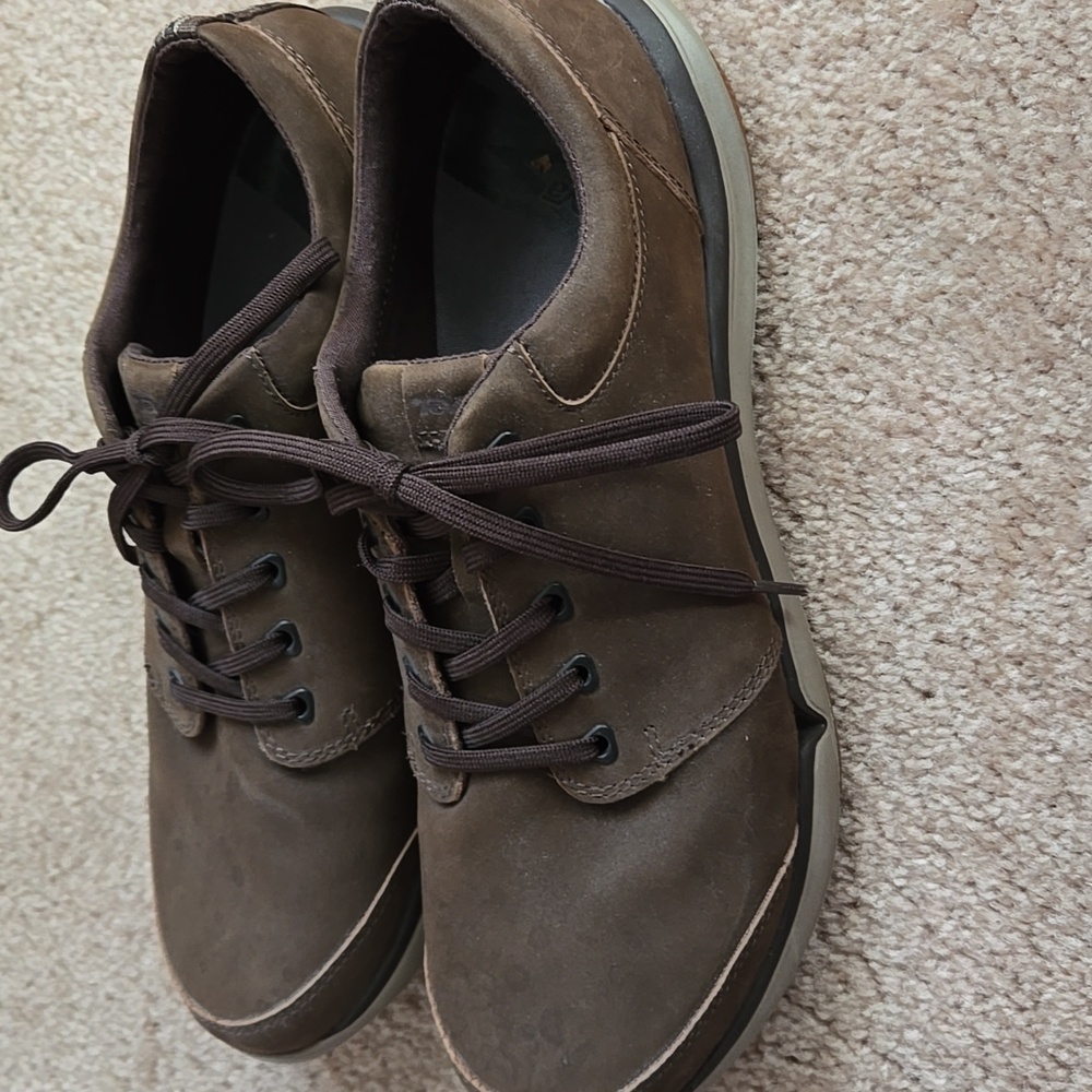 Teva Shoes - Picture 2 of 6
